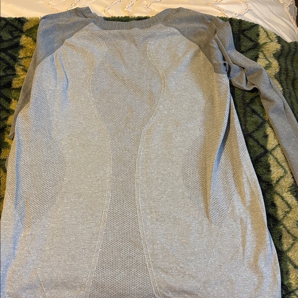 LWJ 1982 Top - Picture 8 of 8